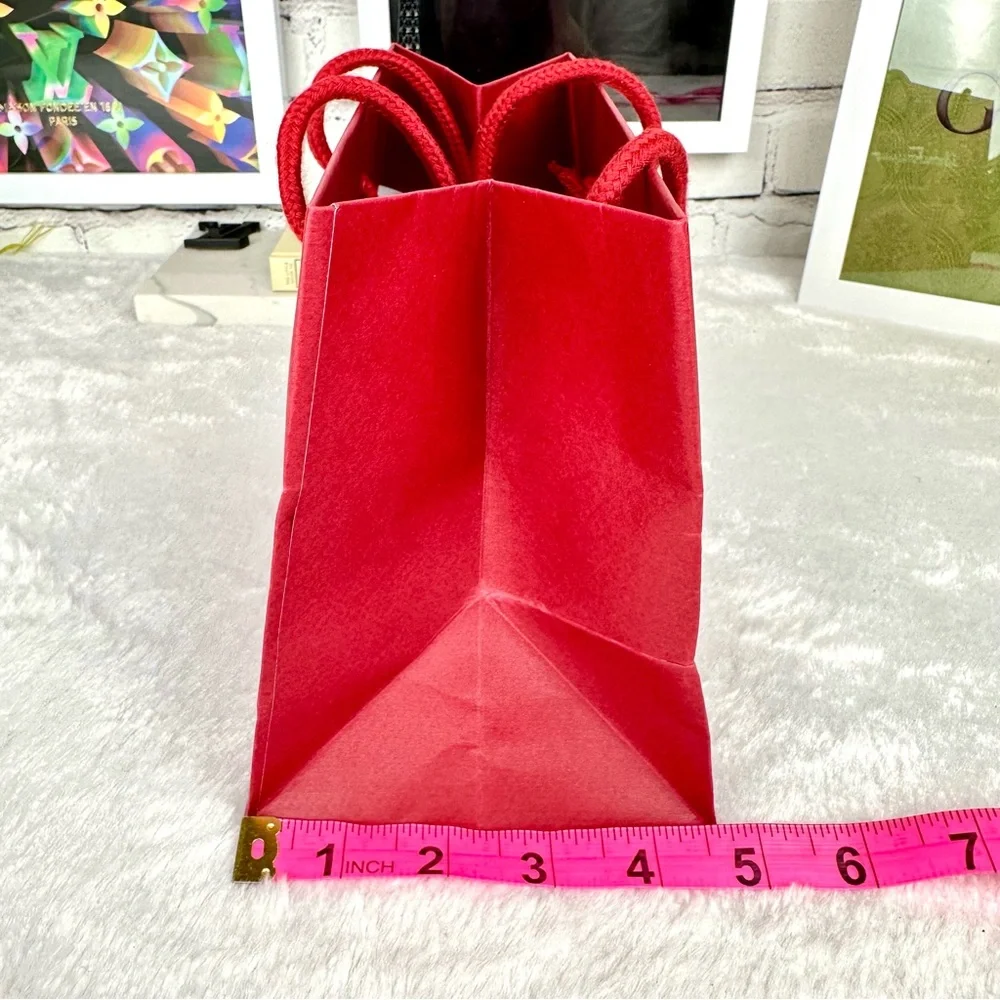 Salvatore Ferragamo red paper shopping bag and booklet - Picture 5 of 5